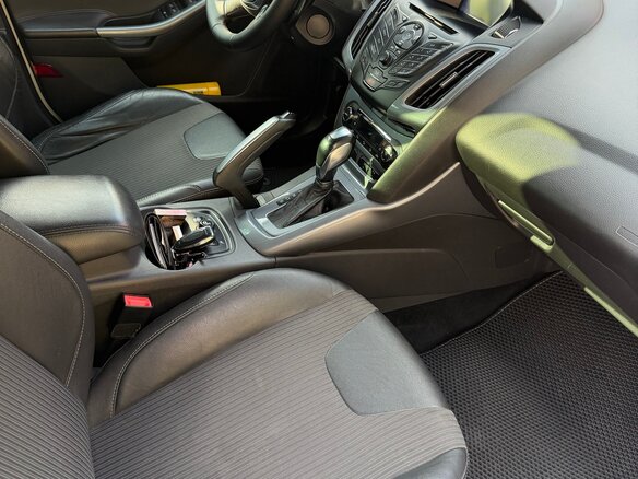 2012 Ford Focus III, белый, 1200000 рублей - вид 7