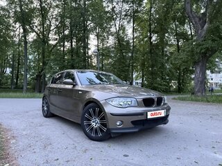 2006 BMW 1 серии 118i I (E81/E82/E87/E88), бежевый, 900000 рублей, вид 5