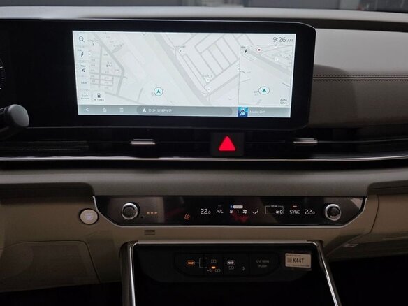 2024 Kia Carnival IV Рестайлинг, белый - вид 16