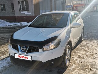 2013 Nissan Qashqai I Рестайлинг, белый, 1200000 рублей, вид 2