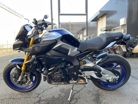 2017 Yamaha MT-10SP, серебристый, 970000 рублей, вид 1