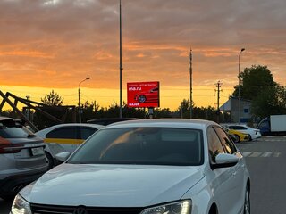 2013 Volkswagen Jetta VI, белый, 1150000 рублей, вид 2