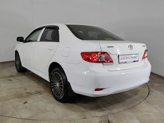 2011 Toyota Corolla X (E140, E150) Рестайлинг, белый, 1050000 рублей, вид 5