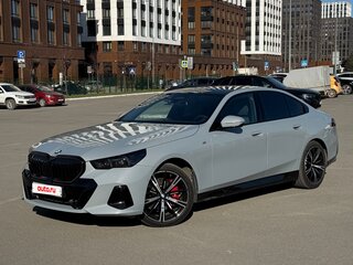 2024 BMW 5 серии 530i xDrive VIII (G60/G61/G68), серый, 8200000 рублей, вид 1