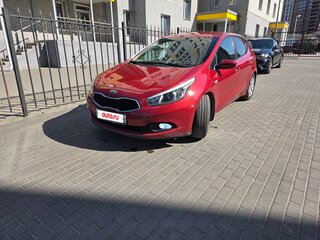 2013 Kia Ceed II, красный, 899000 рублей, вид 3