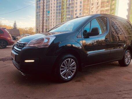 2021 Peugeot Partner, чёрный, 1650000 рублей, вид 4