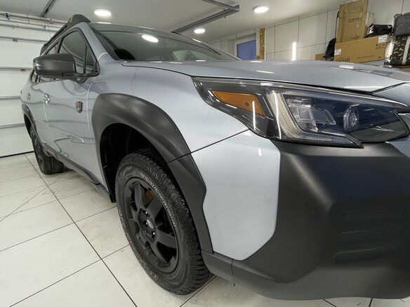 2023 Subaru Outback Wilderness VI, серебристый, 2850000 рублей - вид 3