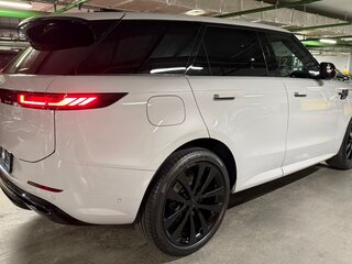 2026 Land Rover Range Rover Sport D350 III, белый, 18920000 рублей, вид 3
