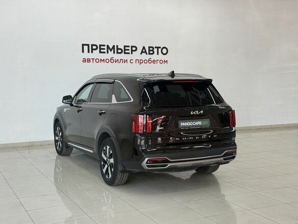 2022 Kia Sorento IV, коричневый, 3390000 рублей - вид 3