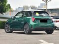 2025 Mini Hatch E IV (F65/F66/J01), зелёный, 2890002 рублей - вид 6