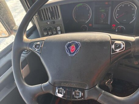 2014 Scania G-series, красный, 3699000 рублей, вид 2