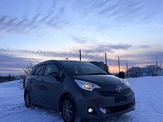 2015 Toyota Ractis II, коричневый, 950000 рублей, вид 5
