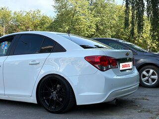 2014 Chevrolet Cruze I Рестайлинг, белый, 1800000 рублей, вид 3
