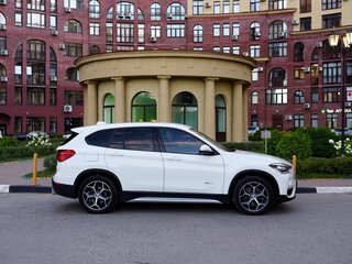2015 BMW X1 20i xDrive II (F48), белый, 2190000 рублей, вид 4