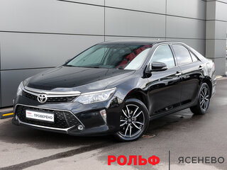 2017 Toyota Camry VII (XV50) Рестайлинг 2, чёрный, 2349000 рублей, вид 1