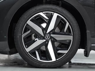 2023 Volkswagen Lamando L II, чёрный, 1890000 рублей, вид 2