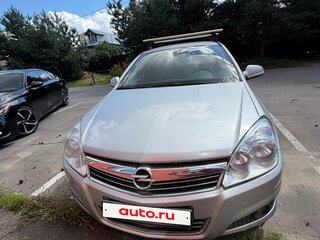 2011 Opel Astra H Рестайлинг, серебристый, 690000 рублей, вид 3