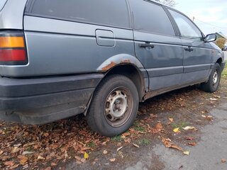 1990 Volkswagen Passat B3, серый, 95000 рублей, вид 4