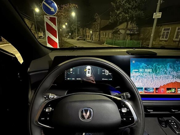 2025 Changan CS75 Plus III, чёрный, 1850000 рублей - вид 8