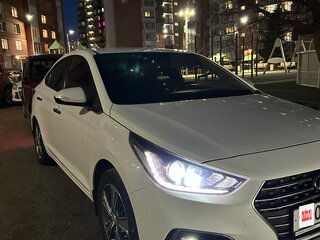 2017 Hyundai Solaris II, белый, 1300000 рублей, вид 3