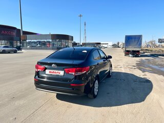 2016 Kia Rio III Рестайлинг, чёрный, 870000 рублей, вид 5