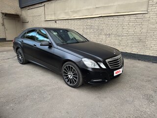 2011 Mercedes-Benz E-Класс 300 IV (W212, S212, C207), чёрный, 1500000 рублей, вид 2