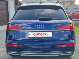 2021 Audi Q5 45 TFSI II (FY) Рестайлинг, синий, 4480000 рублей, вид 4