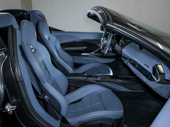 2025 Ferrari 296 GTS, серый - вид 35