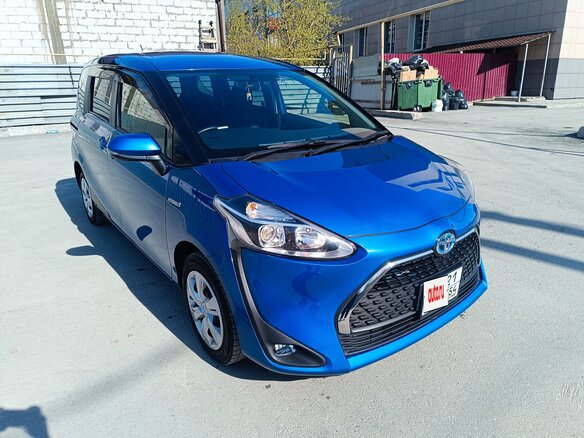 2019 Toyota Sienta II Рестайлинг, синий, 1300000 рублей - вид 8