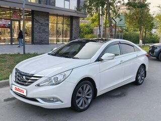 2011 Hyundai Sonata VI (YF), белый, 1320000 рублей, вид 1
