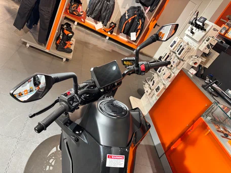 2026 KTM 790 Duke, чёрный, 1150000 рублей, вид 5