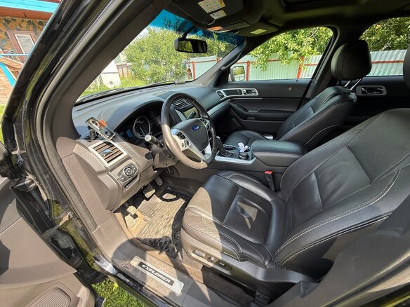 2015 Ford Explorer Sport V, чёрный, 2350000 рублей - вид 8