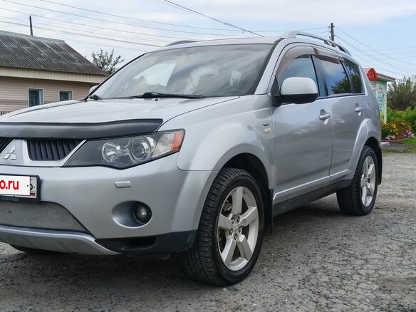 2008 Mitsubishi Outlander II, серебристый, 1255000 рублей - вид 2
