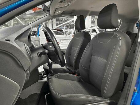 2018 Renault Sandero II Рестайлинг, синий, 999000 рублей, вид 5