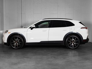 2026 Porsche Cayenne Electric Coupé IV, белый, 22037664 рублей, вид 2