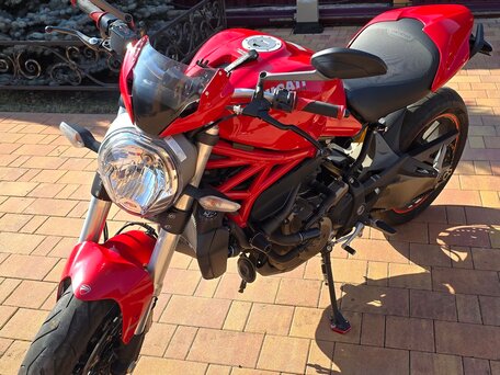 2015 Ducati Monster 821, красный, 560000 рублей, вид 4