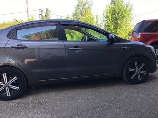 2012 Kia Rio 5-speed III, серый, 750000 рублей, вид 4