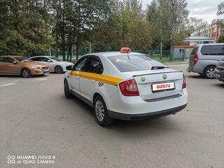 2016 Skoda Rapid I, белый, 500000 рублей, вид 4