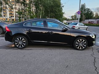 2017 Volvo S60 II Рестайлинг, чёрный, 2300000 рублей, вид 4