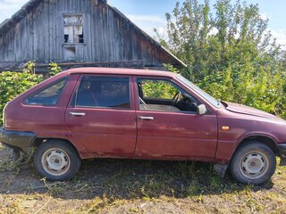 2001 Иж 2126 «Ода», красный, 65000 рублей, вид 2