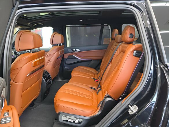 2026 BMW X7 40d I (G07) Рестайлинг, чёрный, 17440000 рублей - вид 27