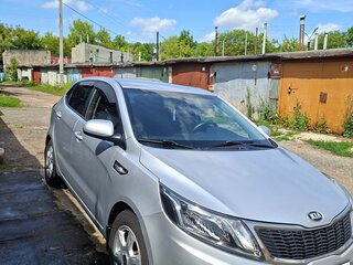2013 Kia Rio III, серебристый, 759000 рублей, вид 1