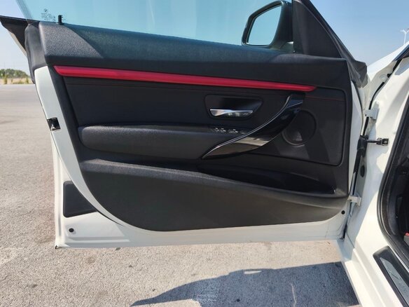2014 BMW 3 серии 320i xDrive VI (F3x), белый, 1650000 рублей - вид 26