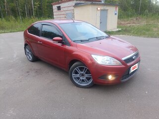 2009 Ford Focus II Рестайлинг, красный, 580000 рублей, вид 2