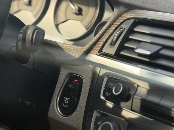 2012 BMW 3 серии 320i VI (F3x), белый, 1500000 рублей - вид 13