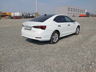 2021 Skoda Octavia IV (A8), белый, 1680000 рублей, вид 3