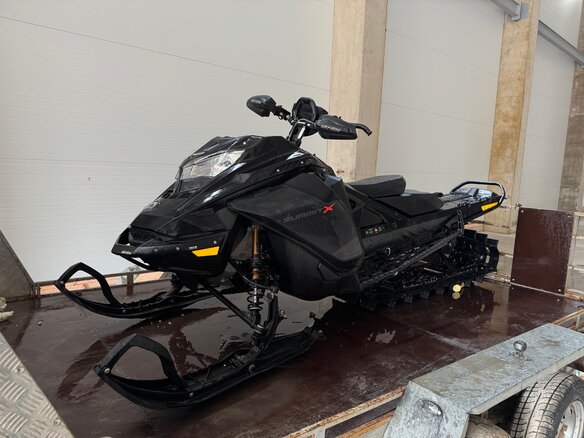 2020 BRP Ski-Doo Summit 850, чёрный, 1350000 рублей