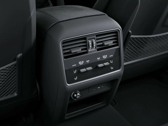 2026 Porsche Cayenne GTS III Рестайлинг, серый, 27985290 рублей - вид 18