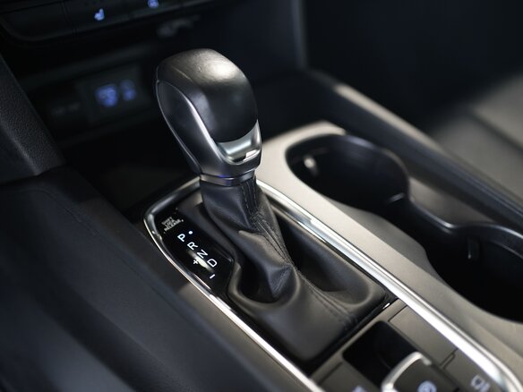 2020 Hyundai Santa Fe IV, серый, 2920000 рублей - вид 15