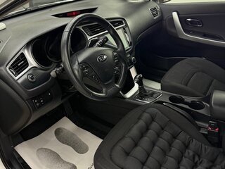 2018 Kia Ceed II Рестайлинг, белый, 1400000 рублей, вид 3